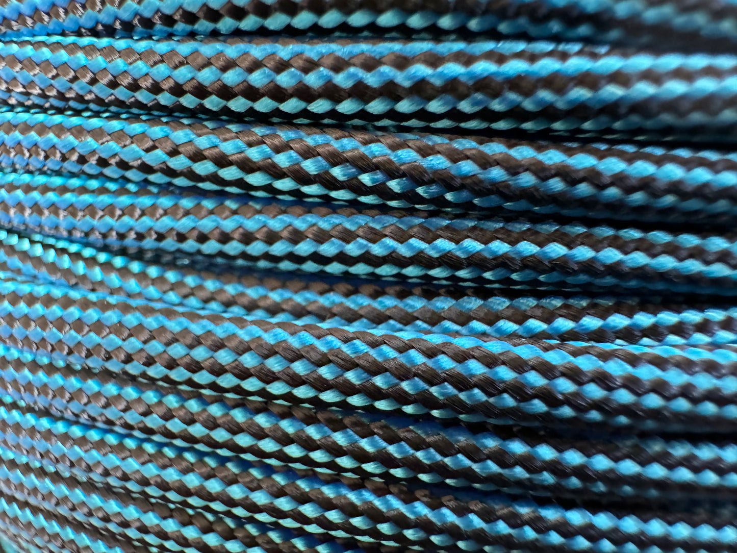 Paracord 550 Type III - 100% Nylon - 100m Blue and Black