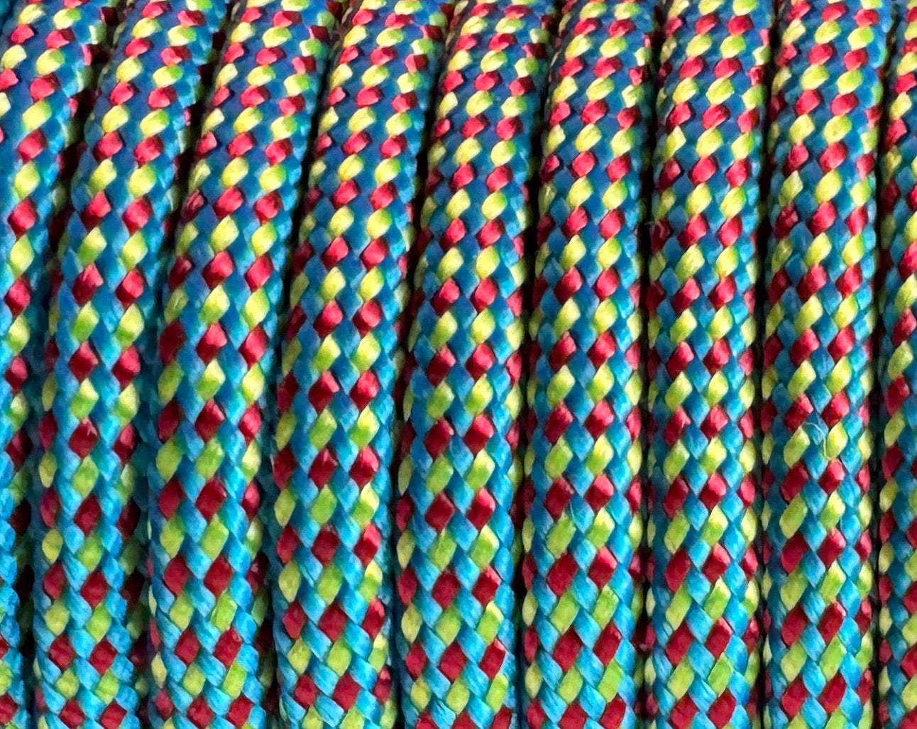 Paracord 550 Type III - 100% Nylon - 15m Red, Blue and Yellow